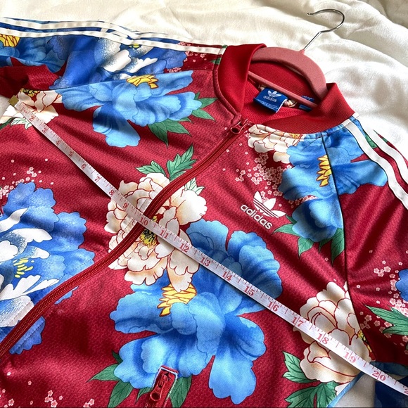 *SOLD* Adidas chitas farm track jacket red floral - Picture 16 of 16